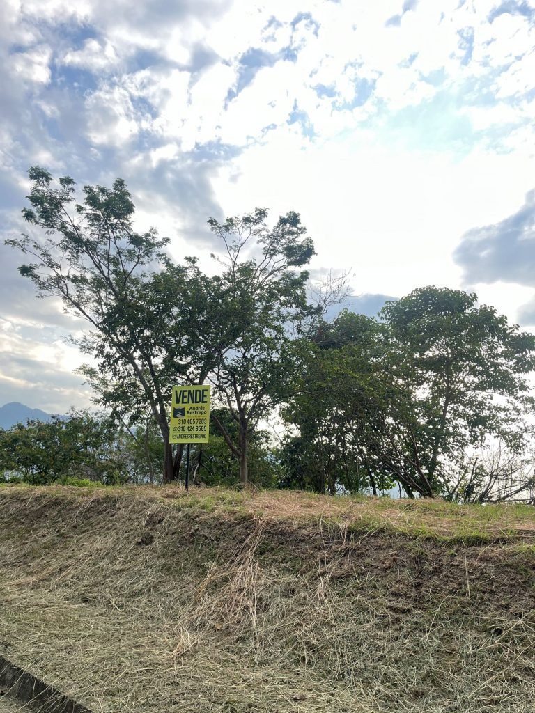 Lote Parcelación Mesa de Mulatos