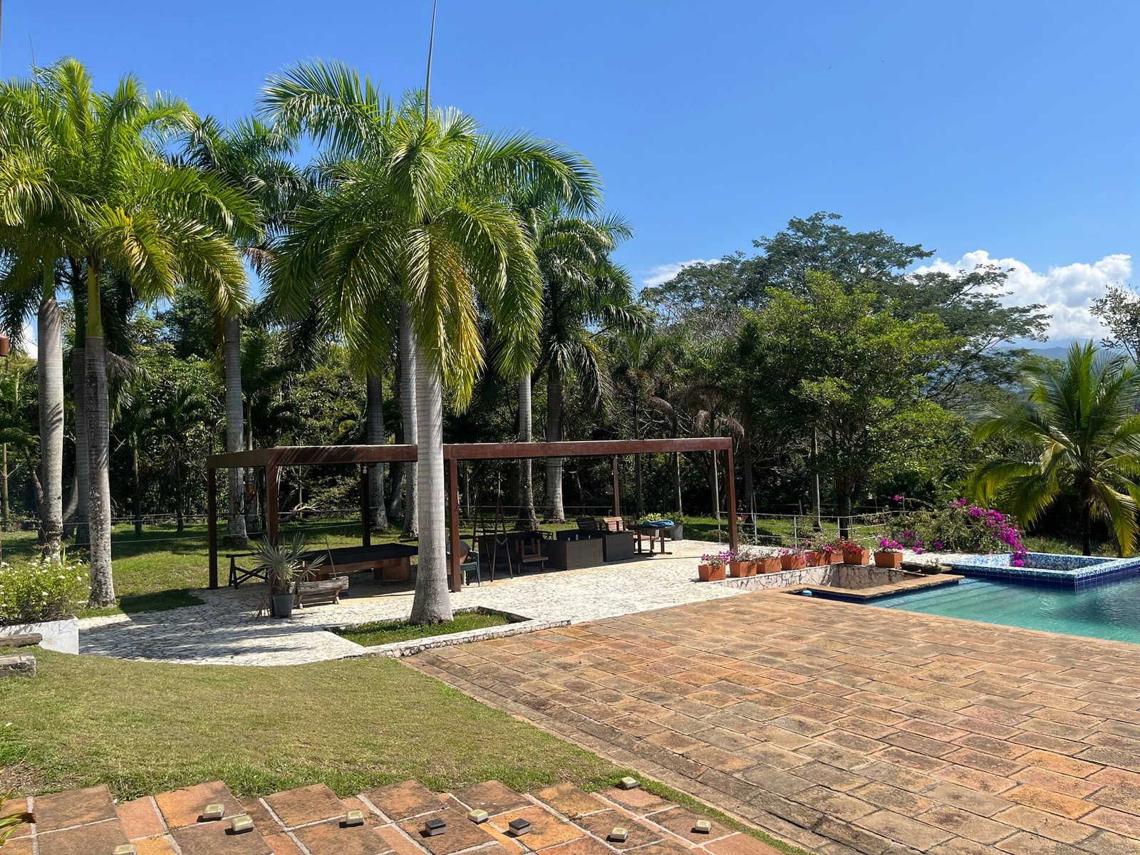 Lote Mesa Guamo